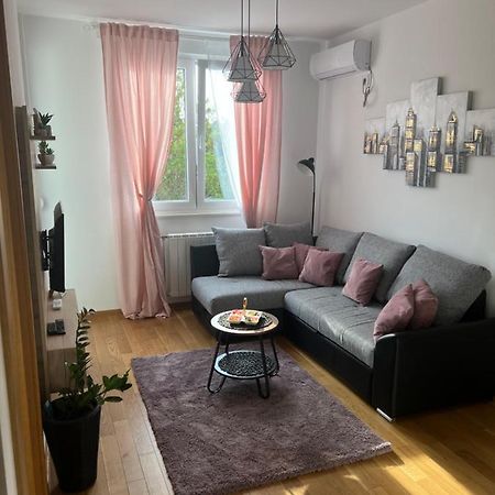 Apartment Luxe Nine Novi Sad Exterior photo