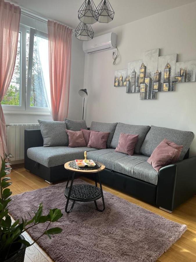 Apartment Luxe Nine Novi Sad Exterior photo
